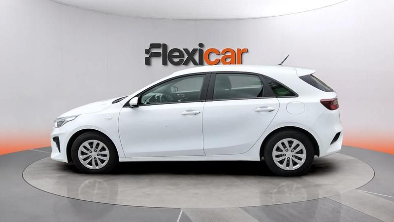 Usado Kia Ceed 120 CV (88 kW) 2020 Blanco Utilitario