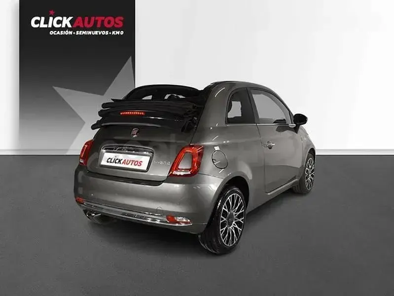 Usado Fiat 500C 70 CV (51 kW) 2023 Gris / plata Descapotable