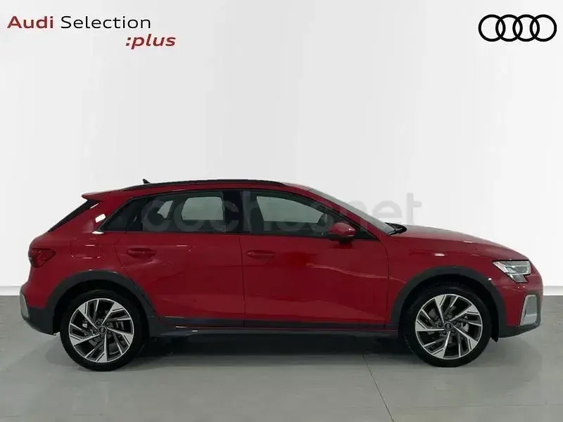 Usado Audi A3 S-Line 150 CV (110 kW) 2025 Rojo Berlina