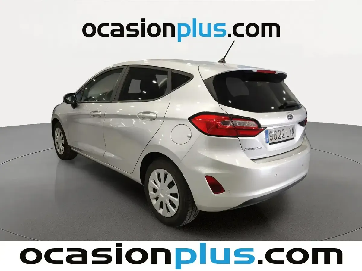 Usado Ford Fiesta Trend 75 CV (55 kW) 2022 Gris Utilitario