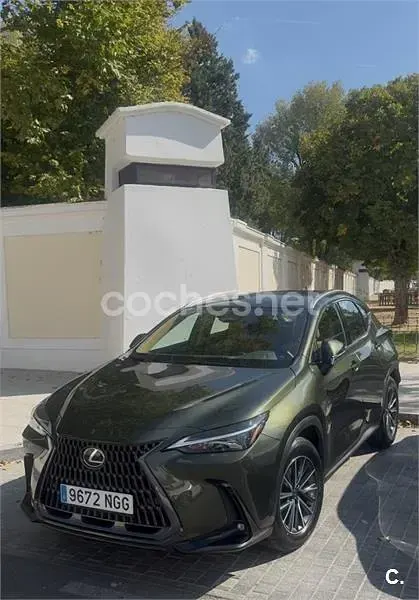 Usado Lexus NX350h 242 CV (177 kW) 2025 Verde SUV