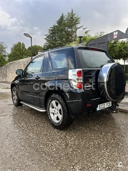 Usado Suzuki Grand Vitara 129 CV (94 kW) 2006 Negro SUV