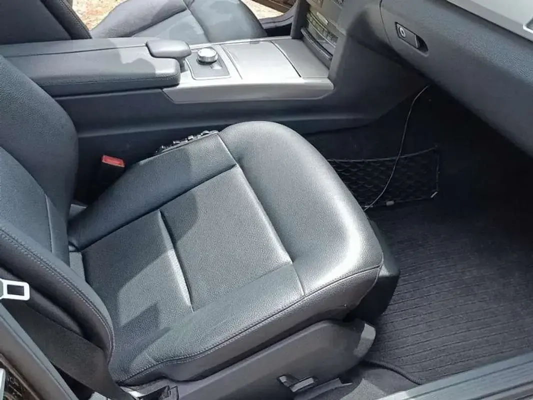 Usado Mercedes E220 Avantgarde 170 CV (125 kW) 2012 Negro Familiar