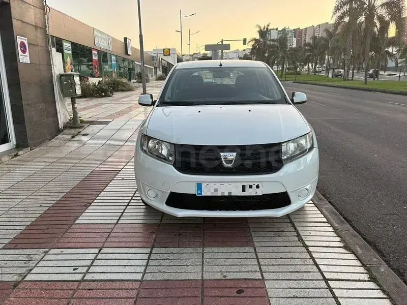 Usado Dacia Sandero Lauréate 75 CV (55 kW) 2016 Blanco Berlina