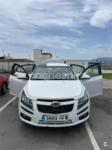 Usado Chevrolet Cruze LT 124 CV (91 kW) 2011 Blanco Berlina