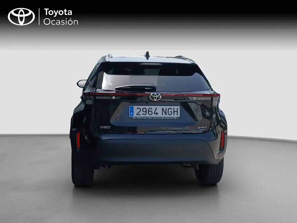 Usado Toyota Yaris Cross Active 130 CV (95 kW) 2025 Negro SUV