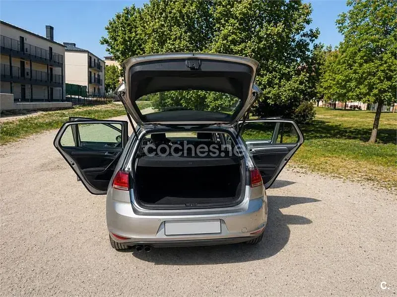 Usado VW Golf VII Sportline 150 CV (110 kW) 2013 Gris / plata Berlina