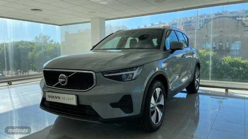 Gris Nuevo 2024 Volvo XC40 Core SUV | 35.900 € (Un poco caro) - Imagen 1/4