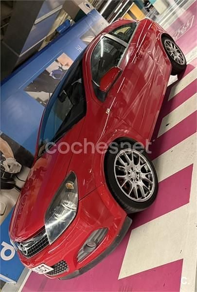 Rojo Usado 2008 Opel Astra GTC Sport Berlina | 3100 € (Buen precio) - Imagen 1/3
