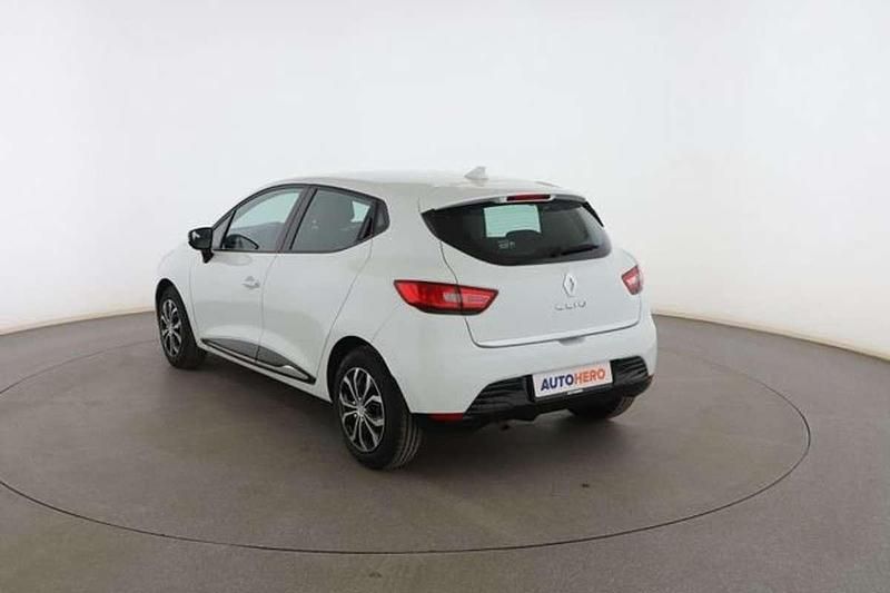 Usado Renault Clio IV Expression 75 CV (55 kW) 2013 Blanco Berlina