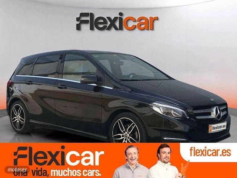 Usado Mercedes B200 156 CV (114 kW) 2018 Negro Monovolumen