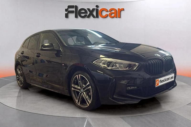 Negro Usado 2024 BMW 118 Utilitario | 26.470 € (Un poco caro) - Imagen 1/4