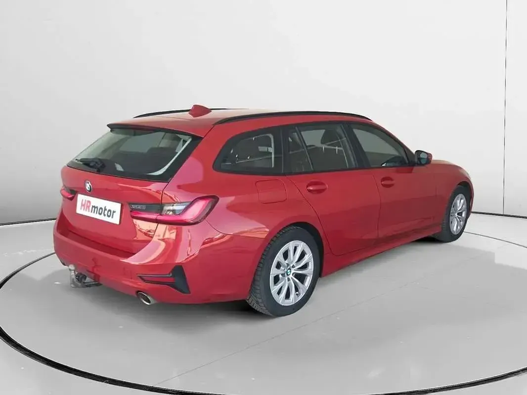 Usado BMW 318 136 CV (100 kW) 2020 Rojo Familiar