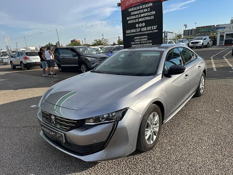 Usado Peugeot 508 Allure 130 CV (95 kW) 2023 Gris / plata Berlina