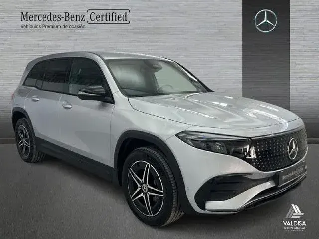 Usado Mercedes EQB250 139 kW (190 CV) 2025 Plata hightech