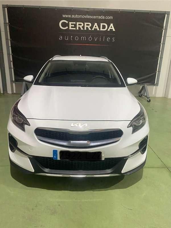 Usado Kia XCeed 120 CV (88 kW) 2022 Blanco SUV
