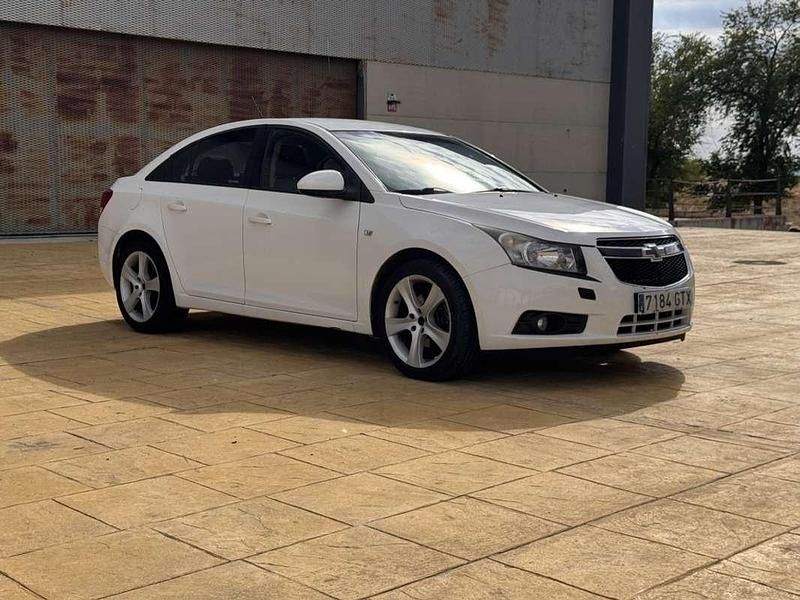 Usado Chevrolet Cruze LS 150 CV (110 kW) 2010 Blanco Utilitario