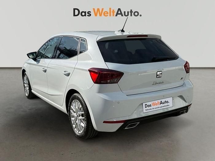 Usado Seat Ibiza FR 115 CV (84 kW) 2025 Blanco Utilitario