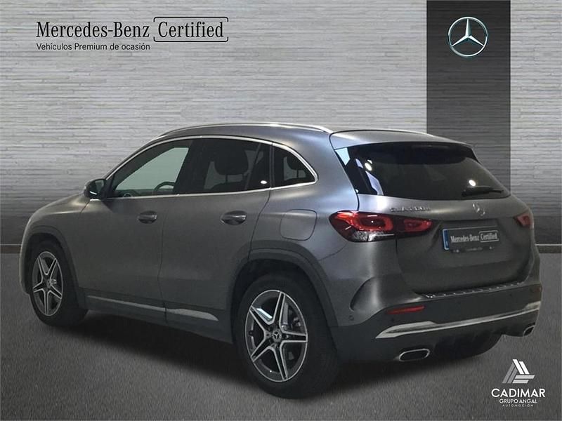 Usado Mercedes GLA200 AMG line 150 CV (110 kW) 2021 Gris SUV