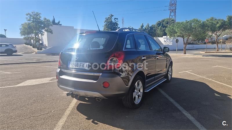 Usado Opel Antara Cosmo 150 CV (110 kW) 2007 Negro SUV