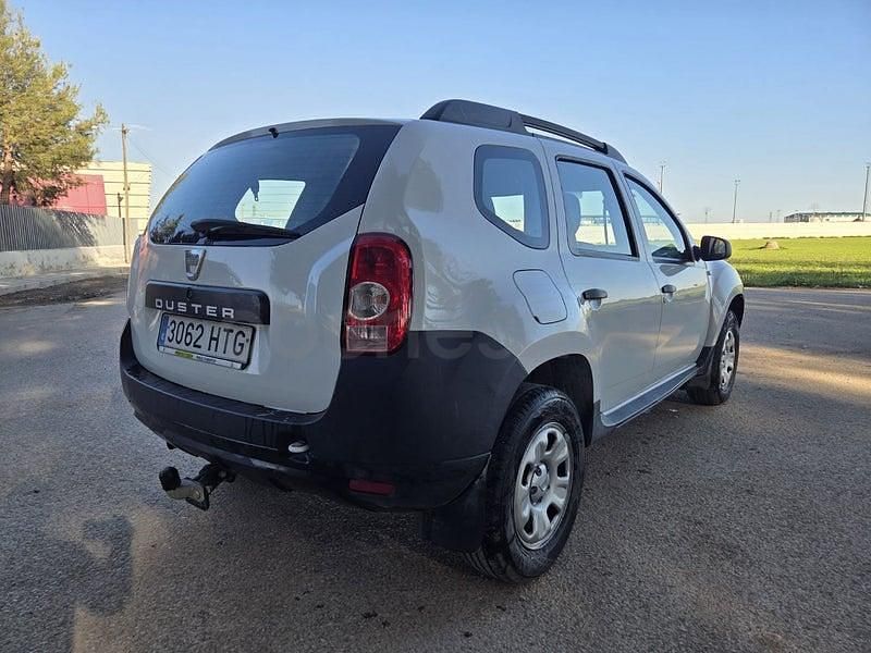 Usado Dacia Duster Ambiance 109 CV (80 kW) 2014 Blanco SUV
