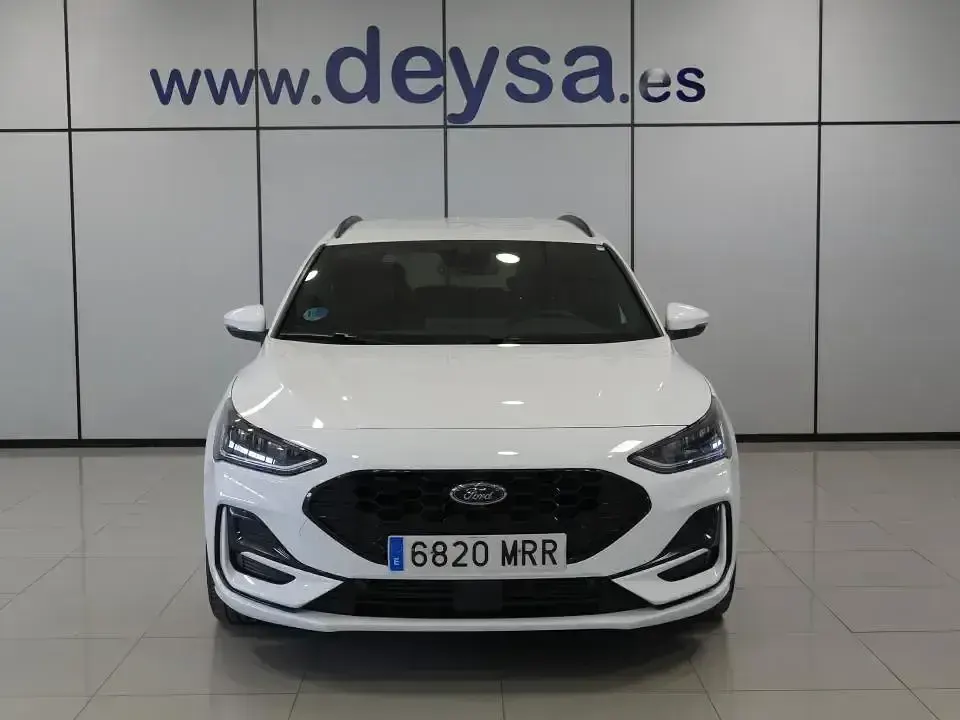 Usado Ford Focus ST-Line 155 CV (114 kW) 2024 Blanco Familiar