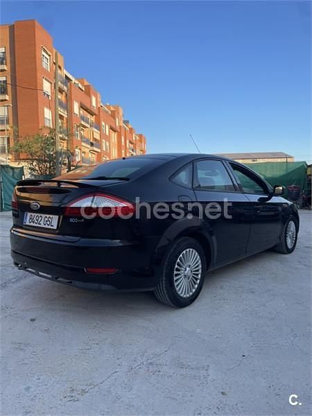 Usado Ford Mondeo 125 CV (91 kW) 2009 Negro Berlina