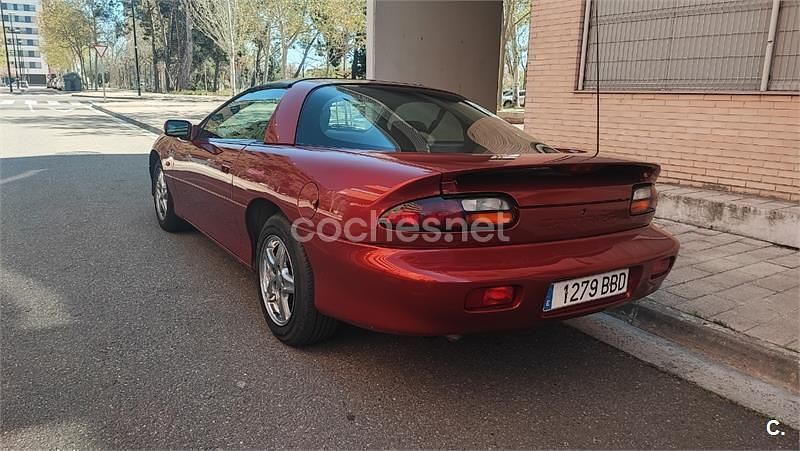 Usado Chevrolet Camaro 193 CV (141 kW) 1998 Rojo Coupe