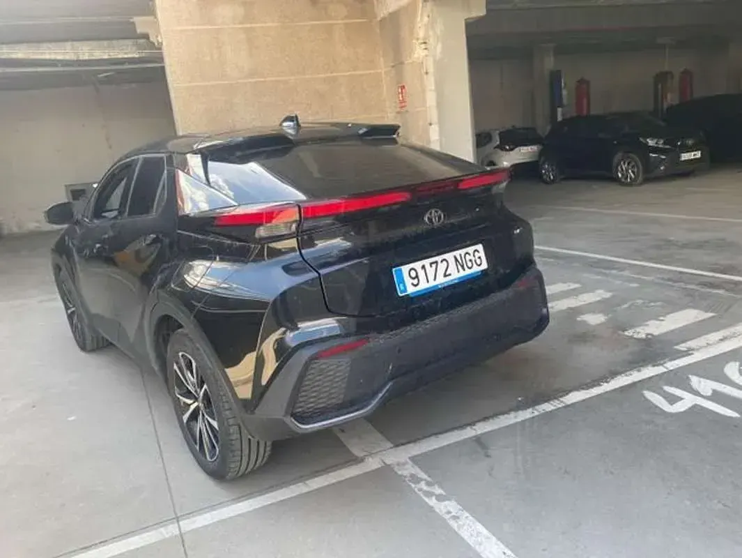 Usado Toyota C-HR Advance 140 CV (102 kW) 2025 Negro SUV