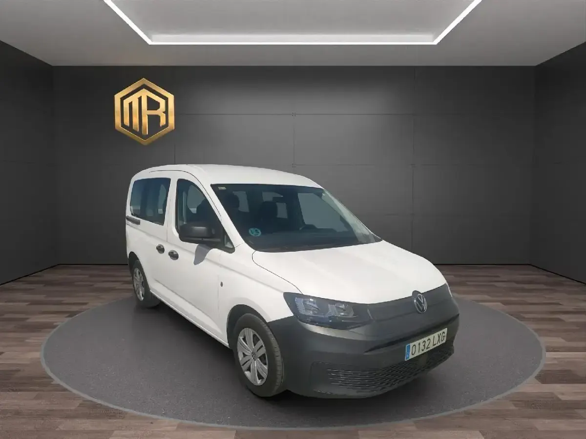 Usado VW Caddy 102 CV (75 kW) 2022 Blanco Monovolumen