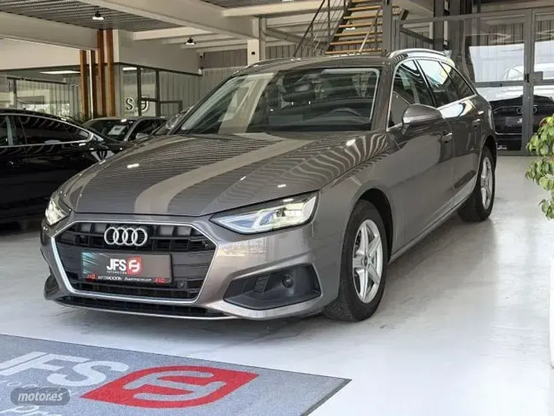 Usado Audi A4 136 CV (100 kW) 2021 Marrón Familiar