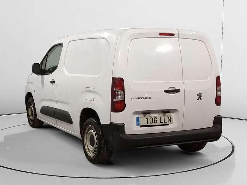 Usado Peugeot Partner 103 CV (75 kW) 2020 Blanco Monovolumen