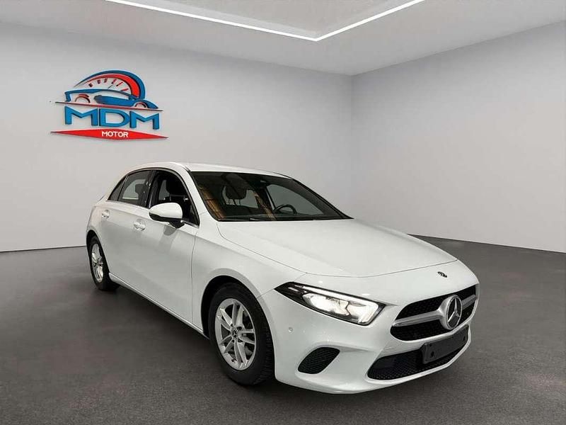 Blanco Usado 2019 Mercedes A180 Berlina | 19.980 € (Buen precio) - Imagen 1/4