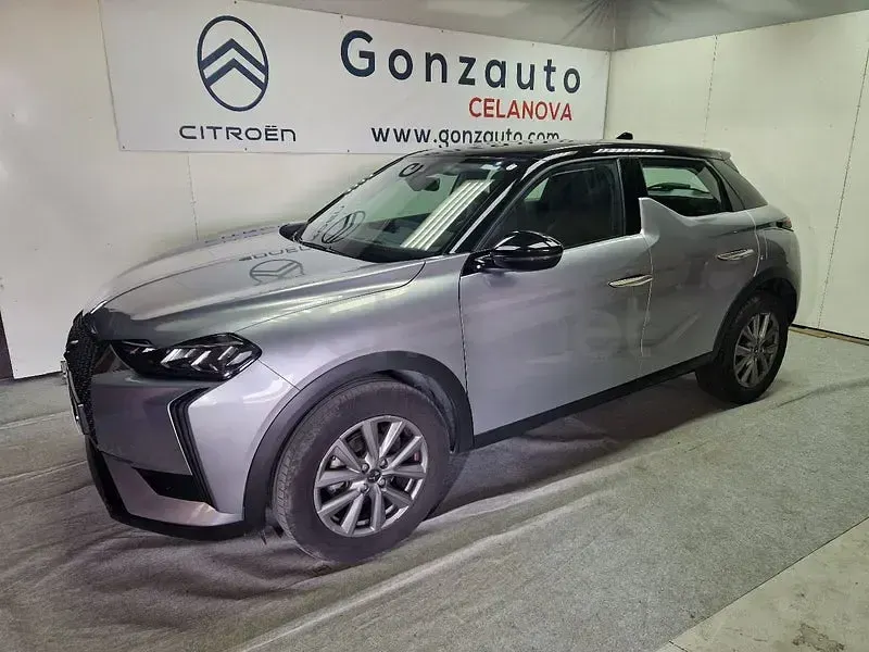 Usado DS Automobiles DS3 Bastille 100 CV (73 kW) 2023 Gris / plata SUV