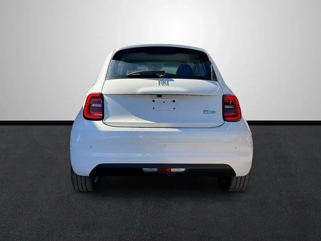 Usado Fiat 500e 86 kW (118 CV) 2023 Otros Berlina