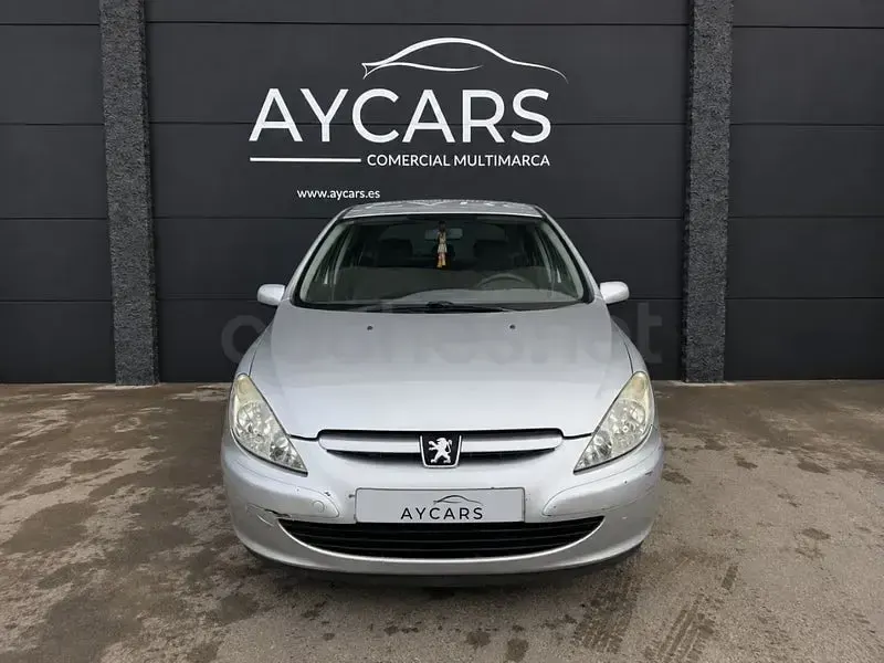Usado Peugeot 307 110 CV (80 kW) 2004 Gris / plata Berlina