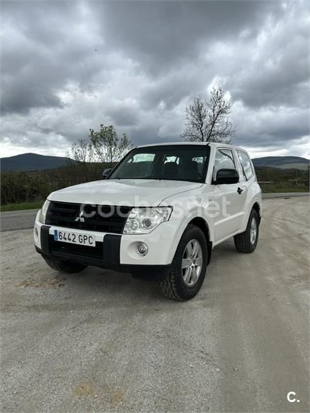 Blanco Usado 2009 Mitsubishi Montero Invite SUV | 13.900 € (Buen precio) - Imagen 1/4
