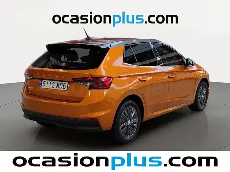 Usado Skoda Fabia Style 95 CV (69 kW) 2022 Naranja Utilitario