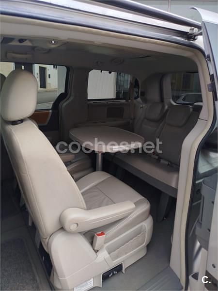 Usado Chrysler Grand Voyager Limited 163 CV (119 kW) 2009 Gris / plata Monovolumen