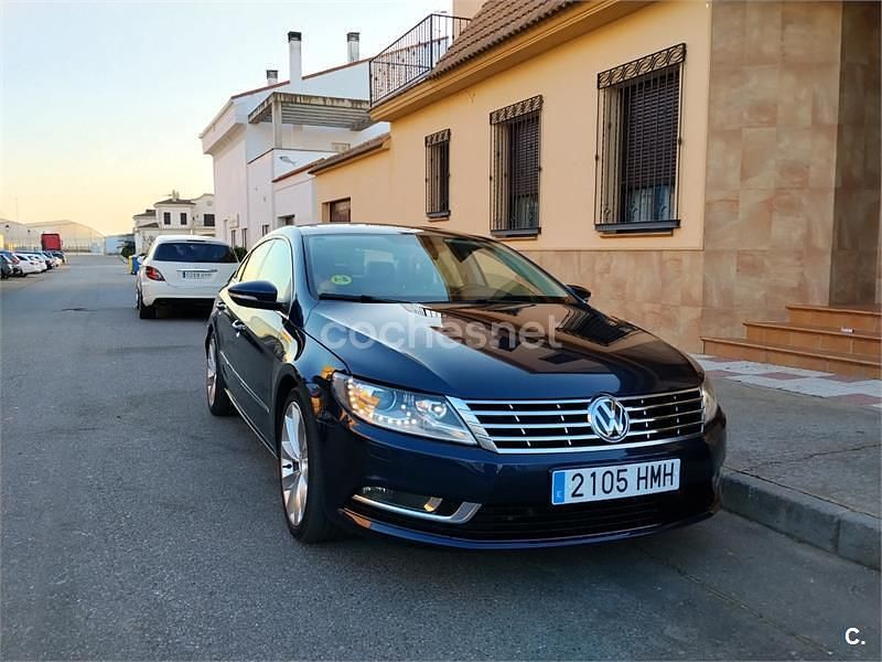 Usado VW CC R-line BlueMotion 140 CV (102 kW) 2012 Azul Berlina