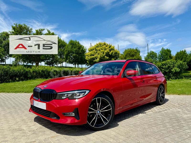 Rojo Usado 2022 BMW 318 Comfort Edition Familiar | 26.900 € (Precio justo) - Imagen 1/4