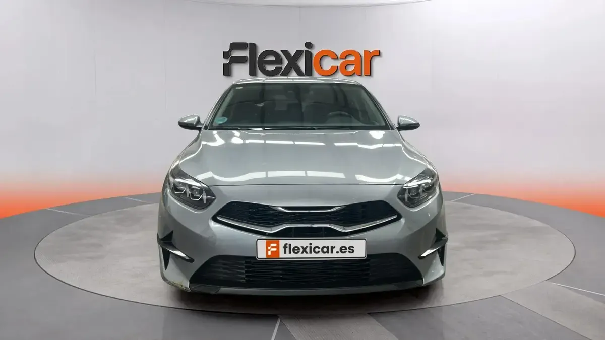 Usado Kia Ceed 120 CV (88 kW) 2021 Gris Utilitario