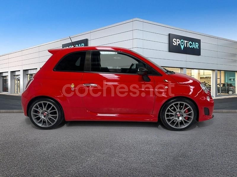 Usado Abarth 695 180 CV (132 kW) 2011 Rojo Utilitario