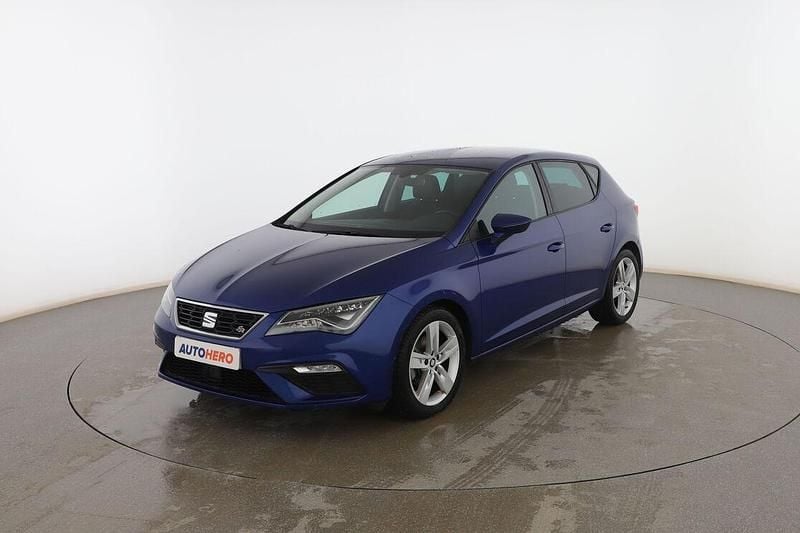 Usado Seat Leon FR 131 CV (96 kW) 2019 Azul Berlina