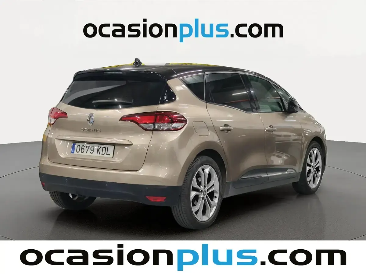 Usado Renault Scénic III Intens 130 CV (95 kW) 2017 Beige Monovolumen