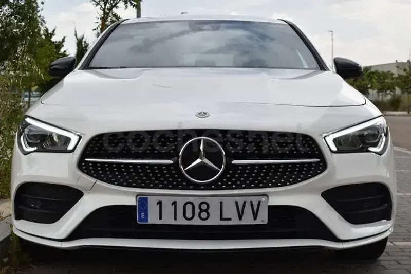 Usado Mercedes CLA250e Shooting Brake 218 CV (160 kW) 2021 Blanco Familiar