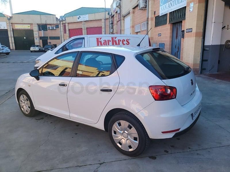 Usado Seat Ibiza Reference 90 CV (66 kW) 2017 Blanco Berlina
