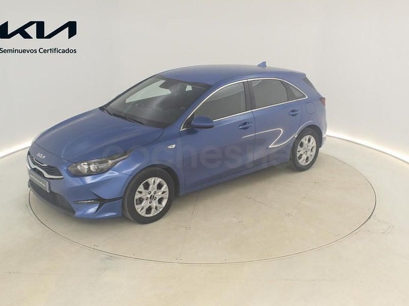 Usado Kia Ceed 100 CV (73 kW) 2024 Azul Utilitario