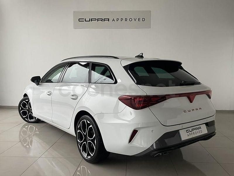 Usado Cupra Leon 150 CV (110 kW) 2025 Blanco Familiar