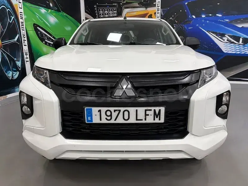 Usado Mitsubishi L200 150 CV (110 kW) 2021 Blanco Pickup/Camioneta